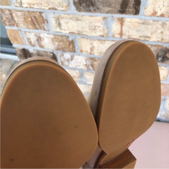 Cole Haan Laina Bootie Plain Toe Suede Plain Chelsea Boots Elegant Style Sz 9B - Picture 11 of 16